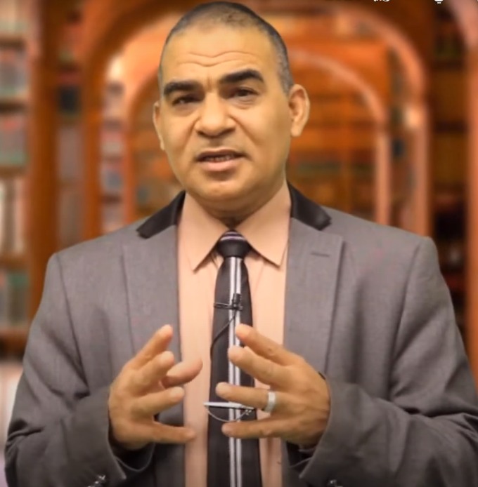 د منصور القناوى